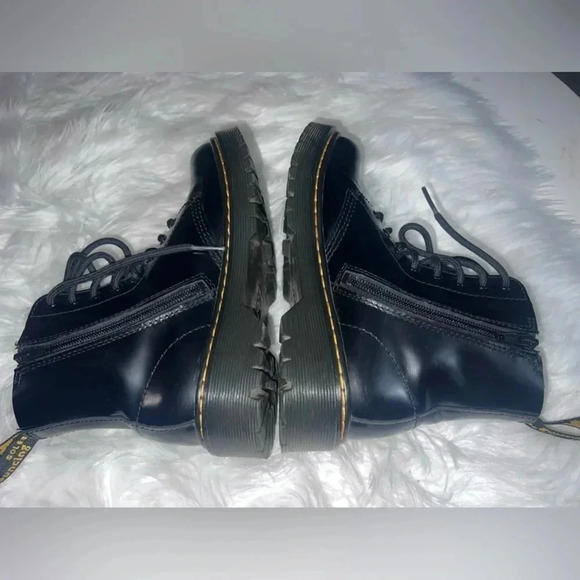 Dr. Martens Black Boot kids Size 3 - Picture 7 of 7